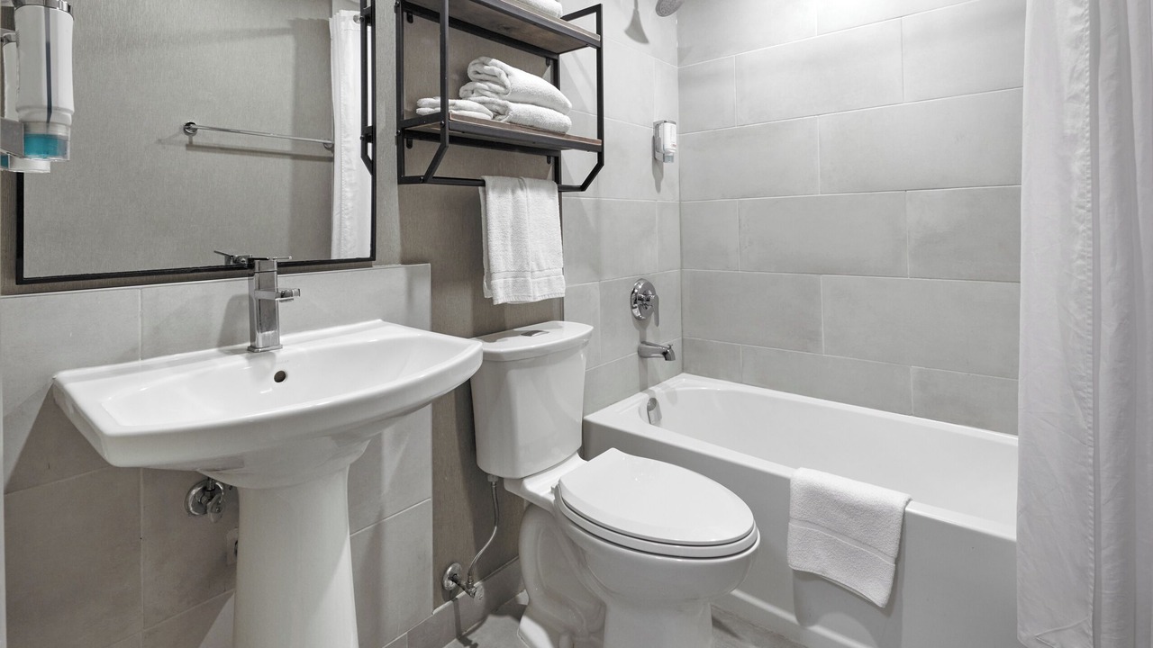Photo of Bathroom in Etobicoke