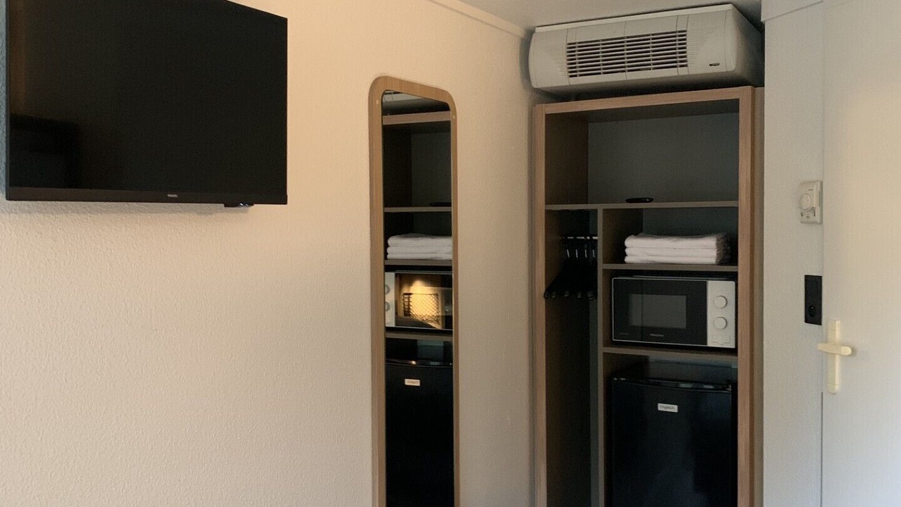 Photo of Bedroom in Jaux