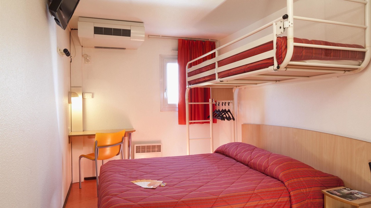 Photo of Bedroom in Le Blanc-Mesnil