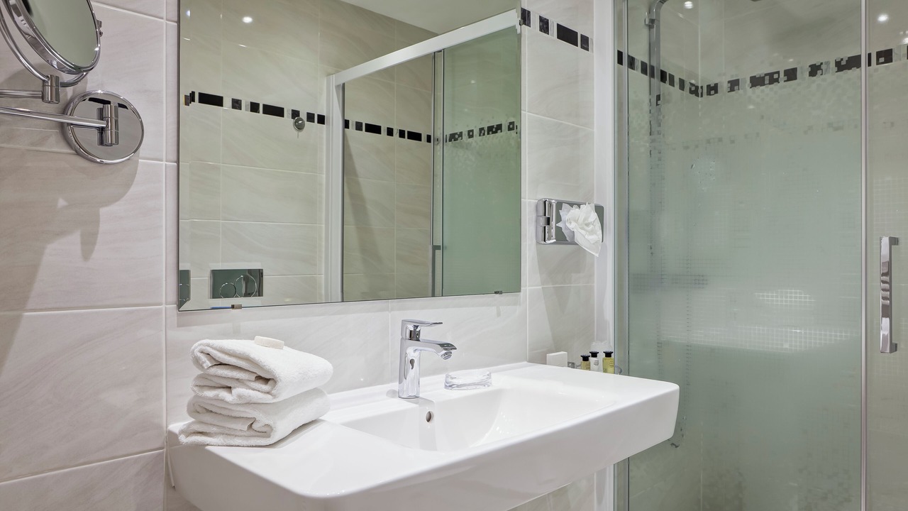 Photo of Bathroom in Terreaux - Bat d'argent