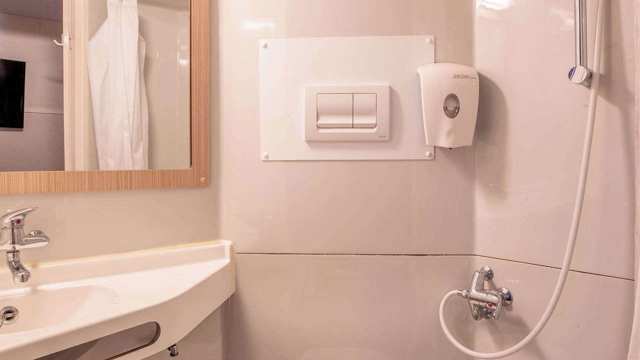 Photo of Bathroom in Laon