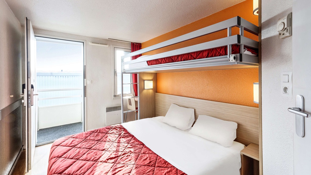 Photo of Bedroom in Laon