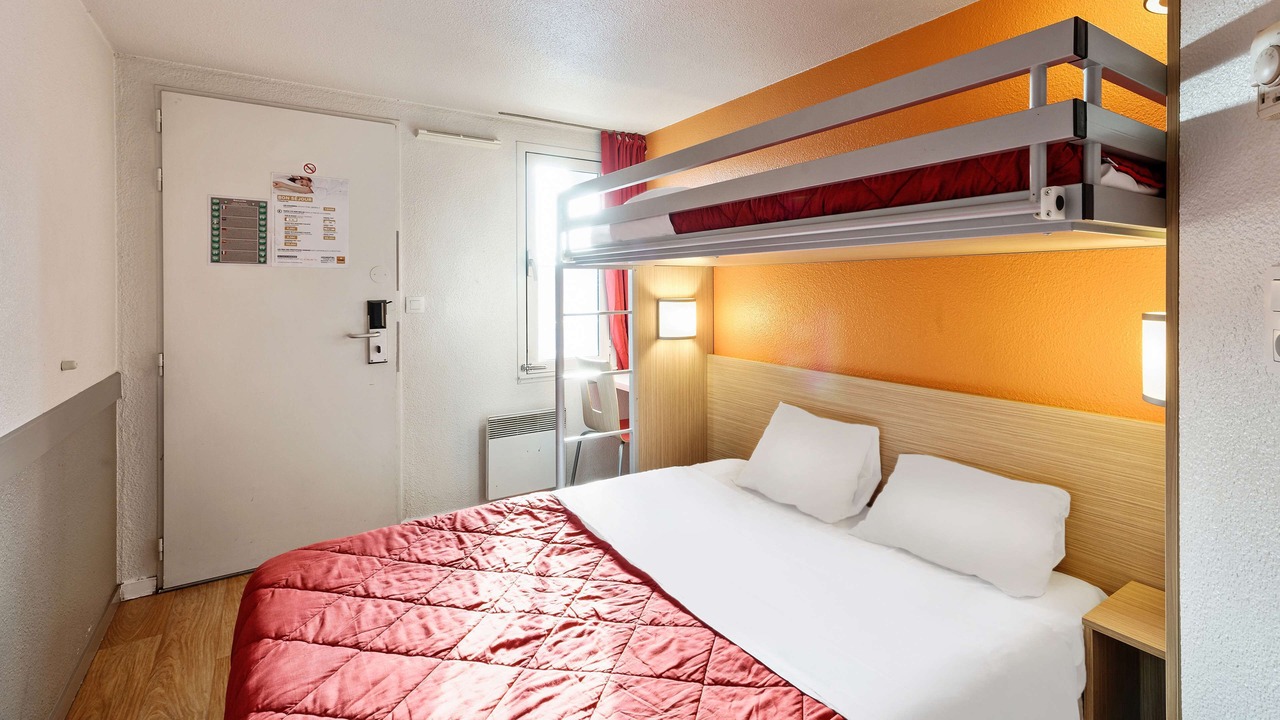 Photo of Bedroom in Laon