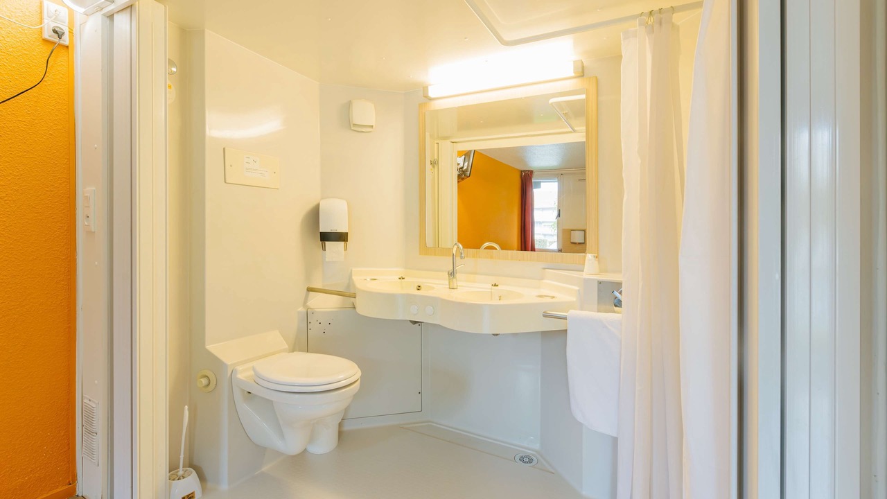 Photo of Bathroom in Villers-Saint-Paul