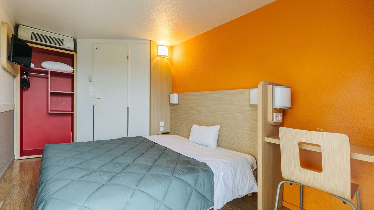 Photo of Bedroom in Beauvais