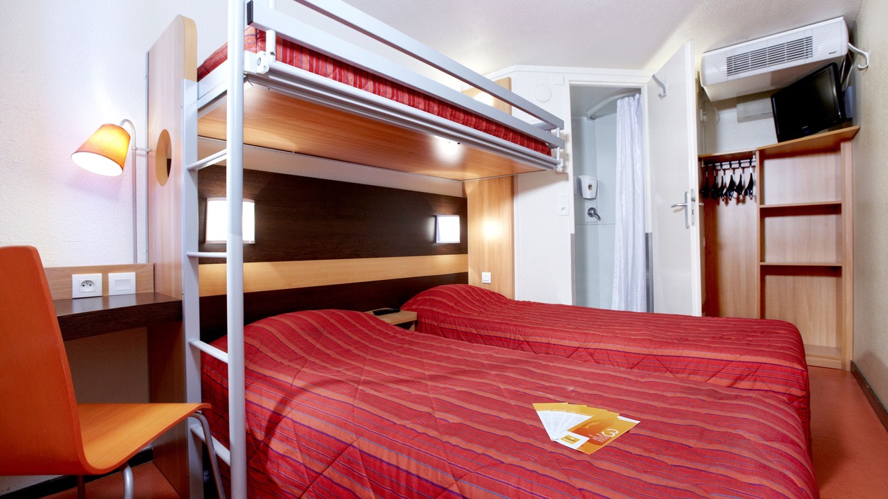 Photo of Bedroom in Saint-Maur