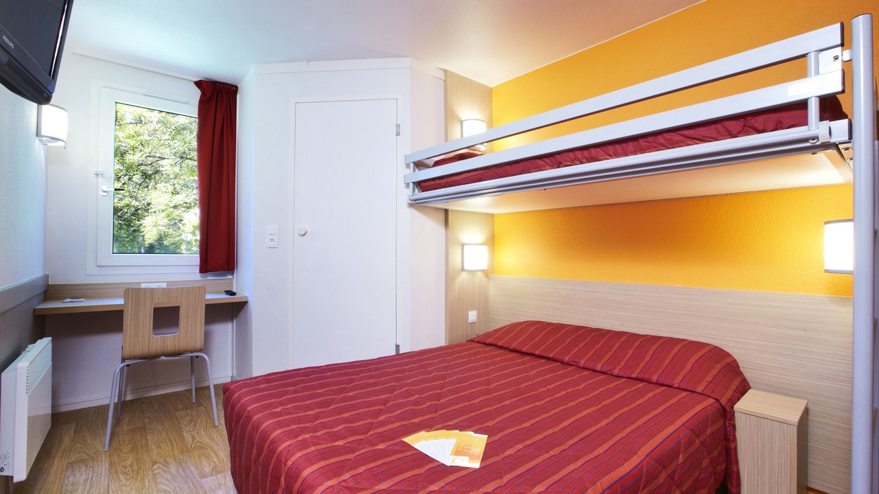 Photo of Bedroom in Saint-Maur