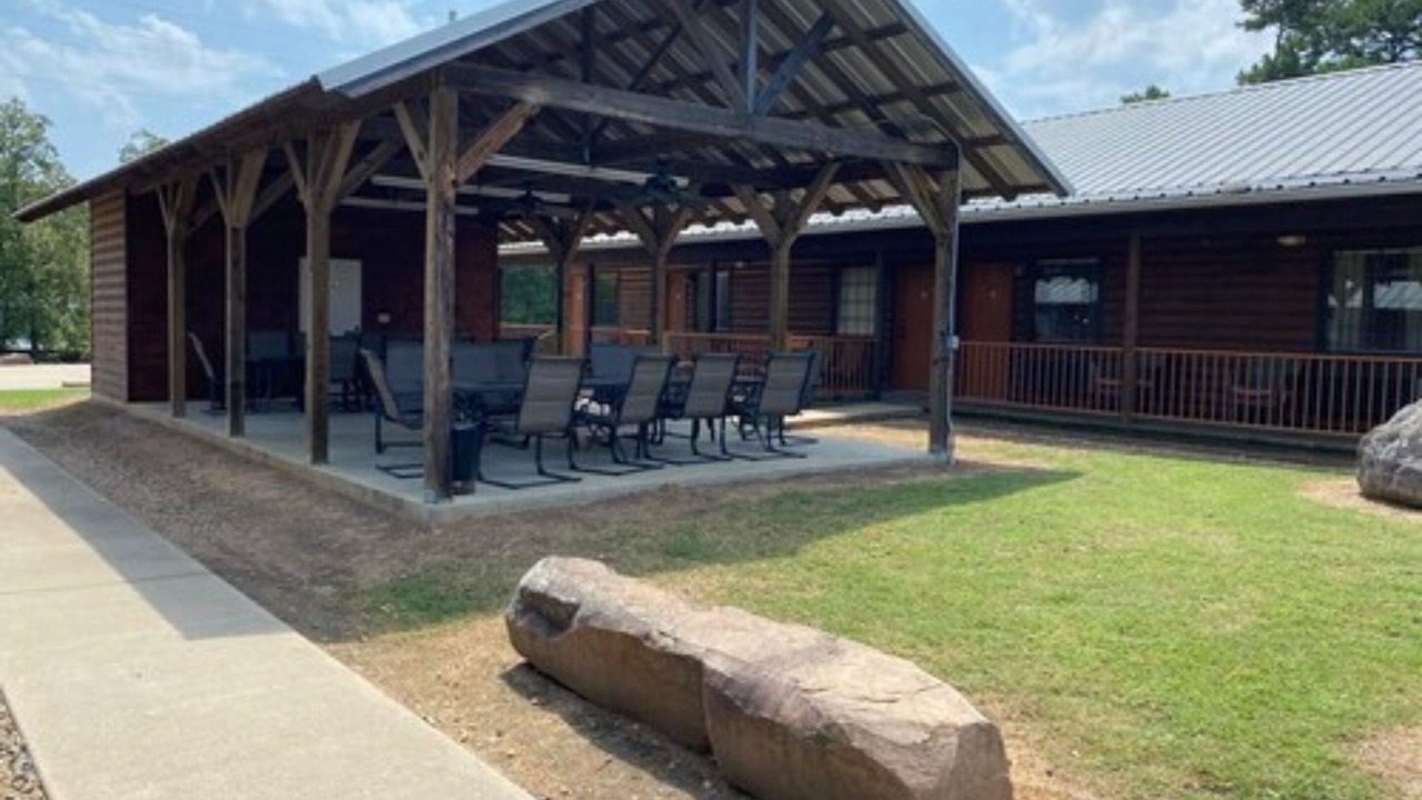 Photo of Patio Balcony in Broken Bow