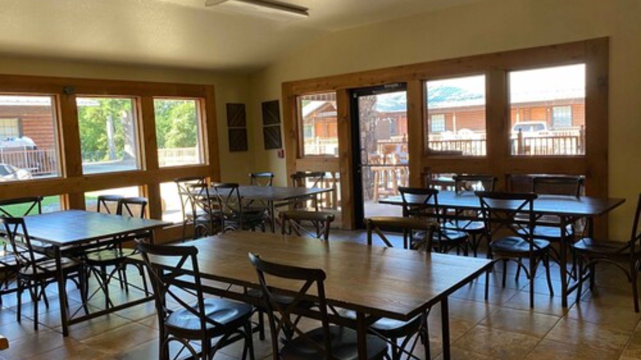 Photo of Others in Broken Bow