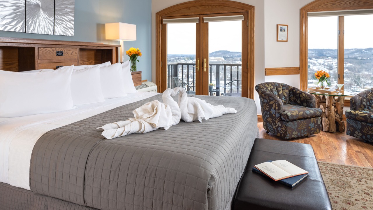 Photo of Others in Hermann