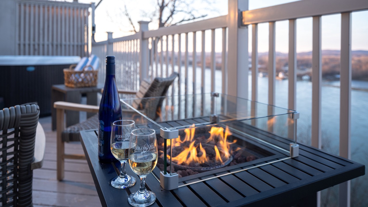 Photo of Others in Hermann