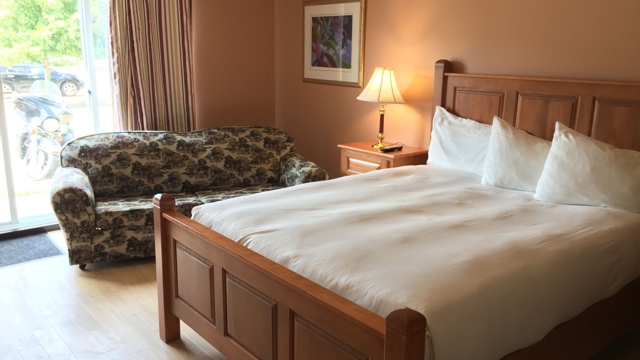 Photo of Bedroom in Baie-St-Paul