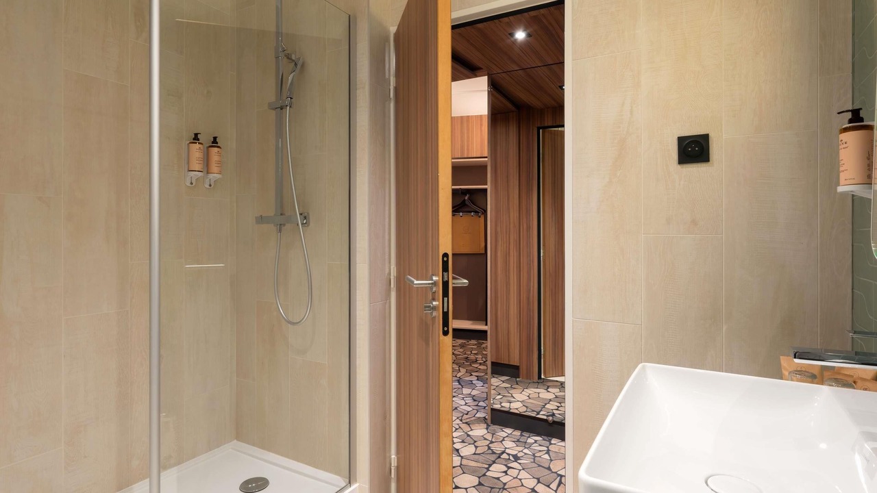 Photo of Bedroom in Libourne