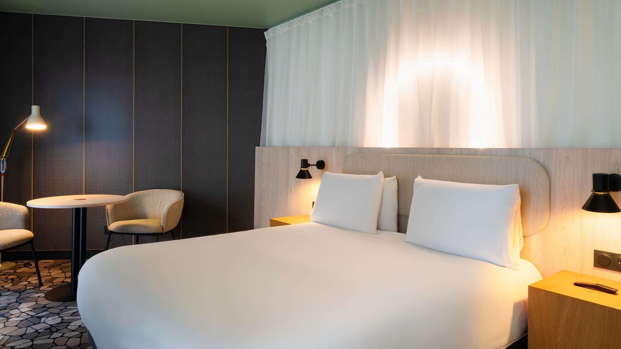 Photo of Bedroom in Libourne