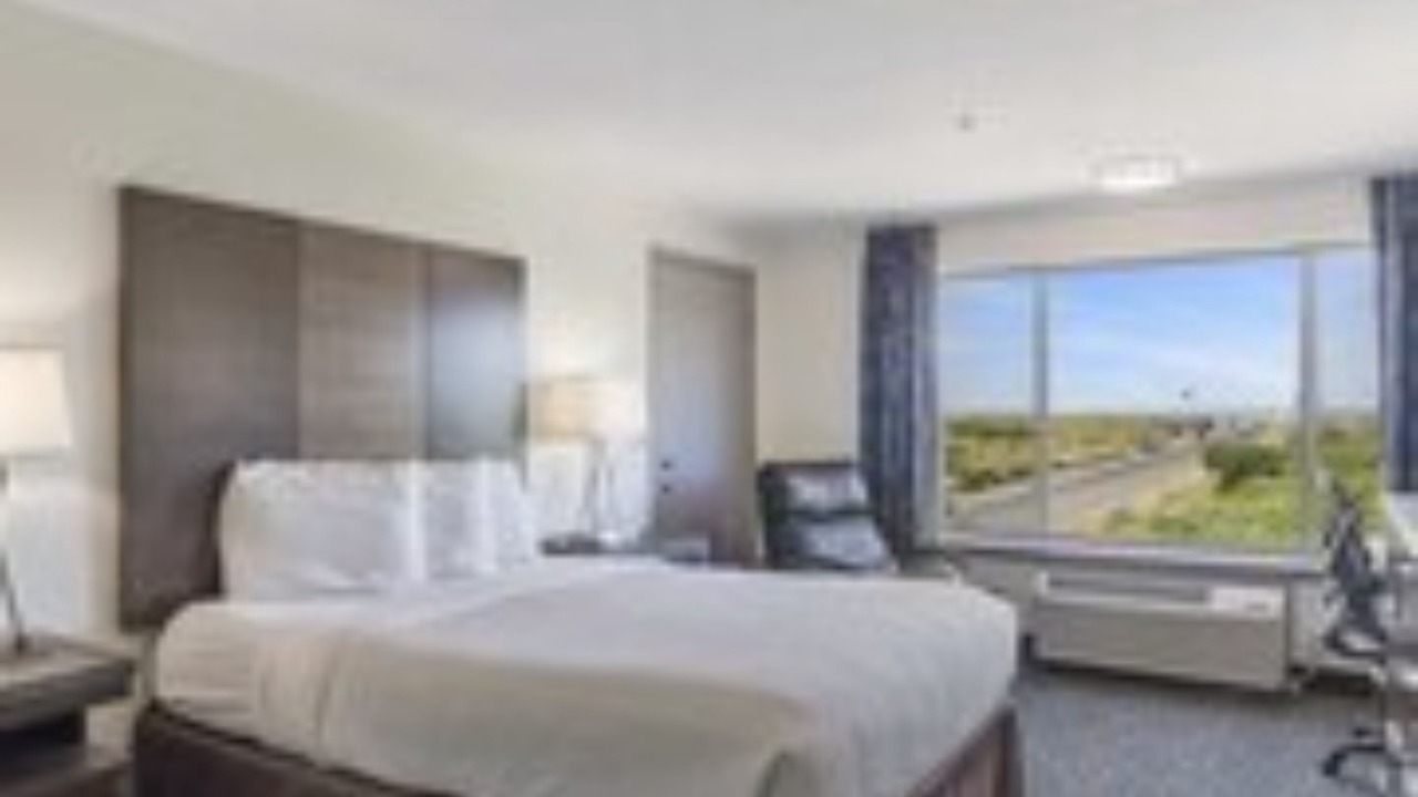 Photo of Bedroom in Long Beach