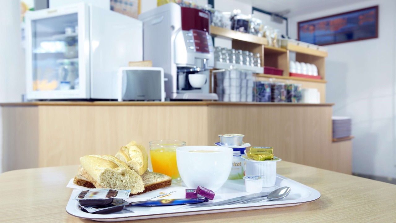 Photo of Others in Perreux