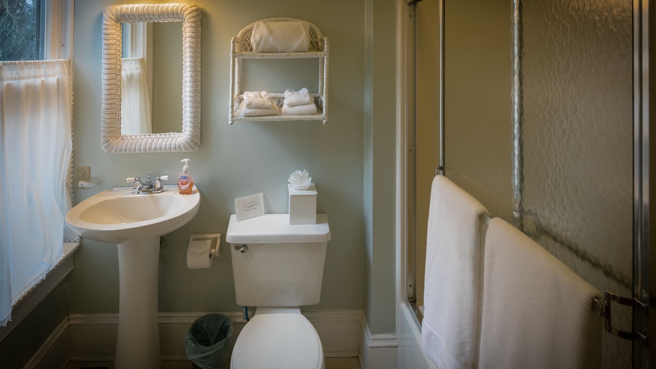 Photo of Bathroom in Sugar Grove
