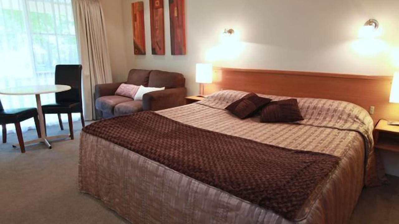 Photo of Others in Mansfield