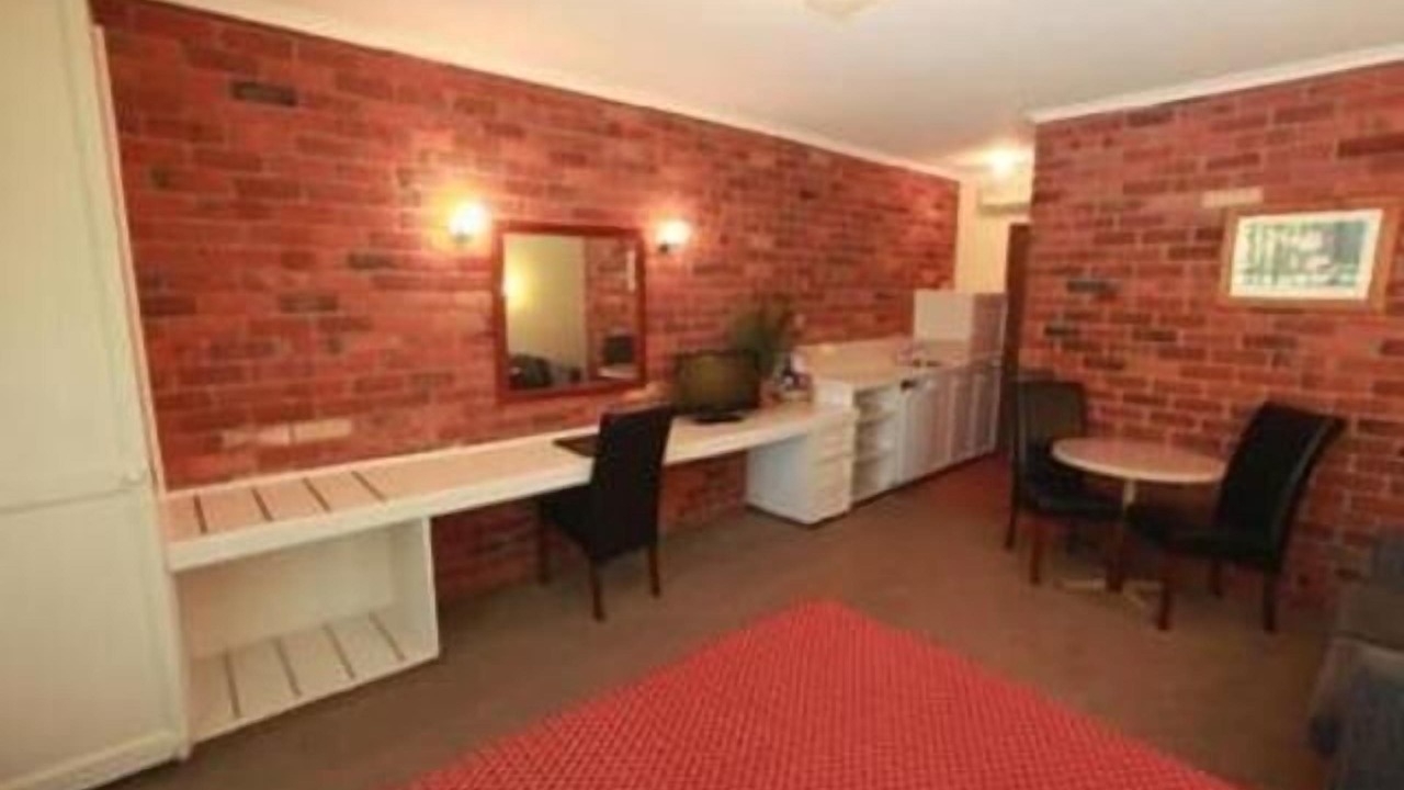 Photo of Others in Mansfield