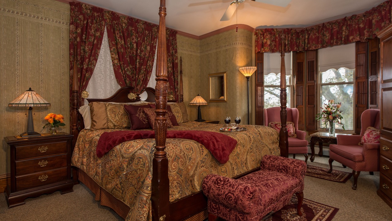 Photo of Livingroom in Canandaigua