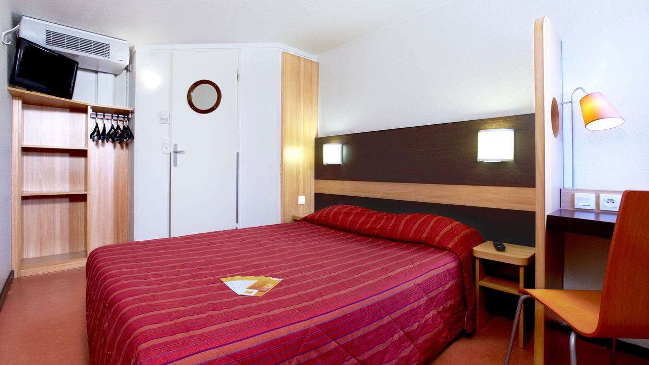 Photo of Bedroom in Pamiers