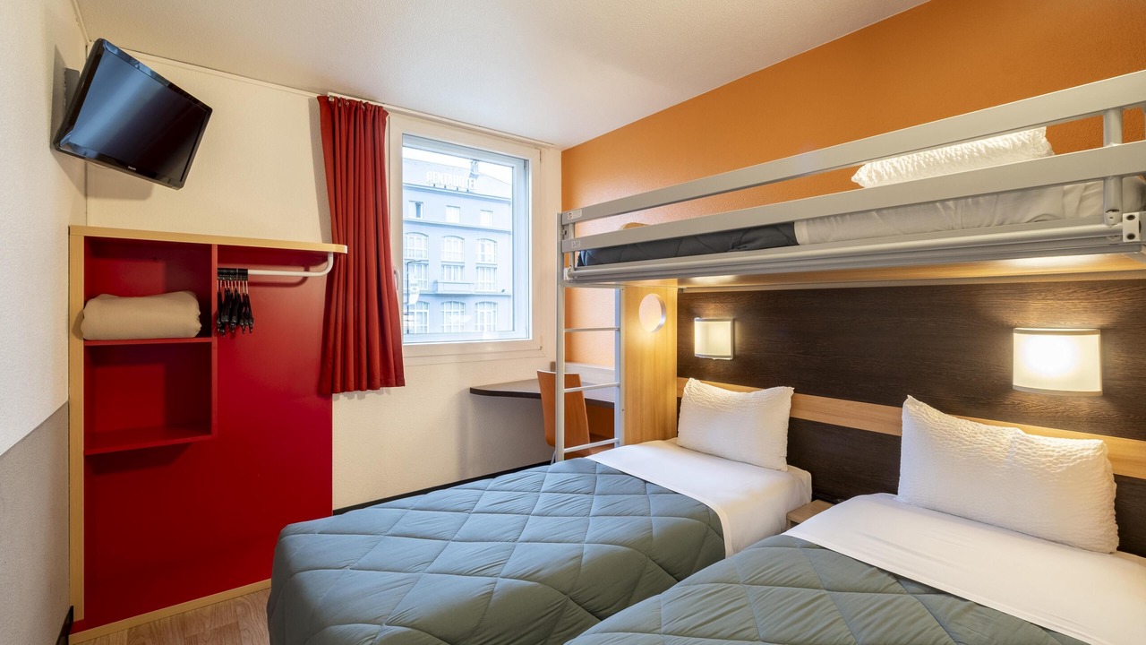 Photo of Bedroom in Roissy-en-France