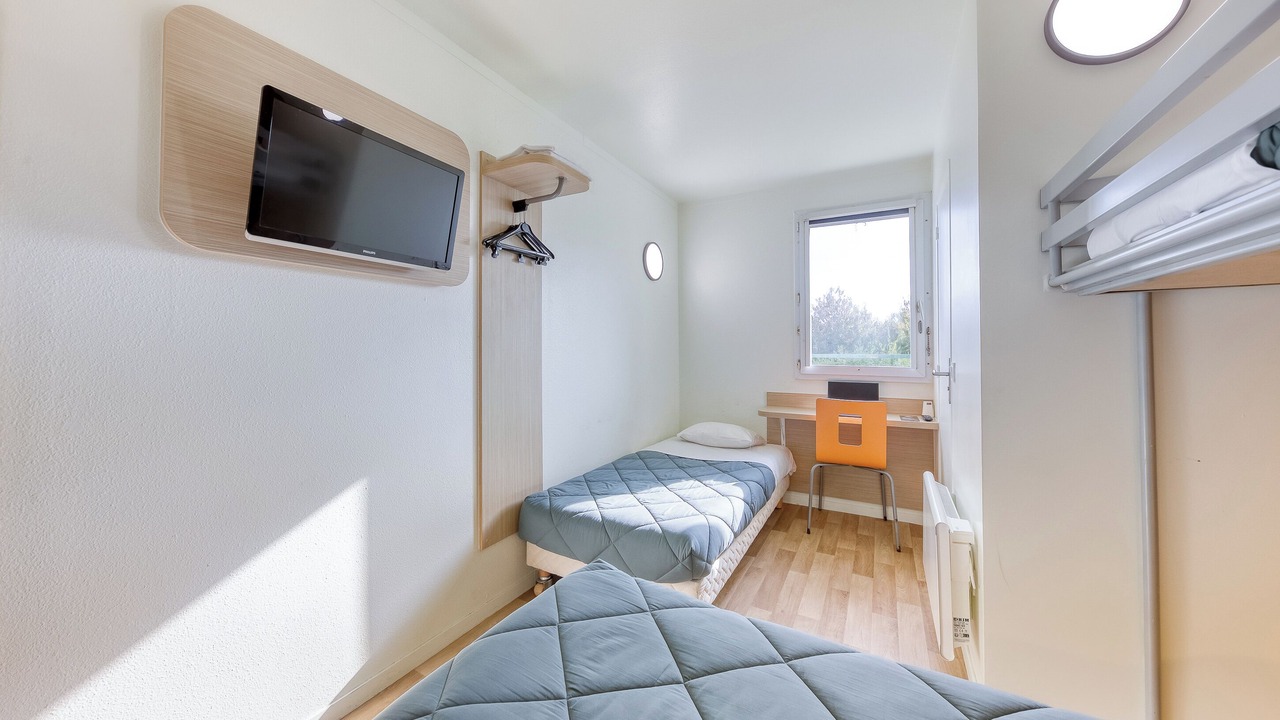 Photo of Bedroom in Cergy
