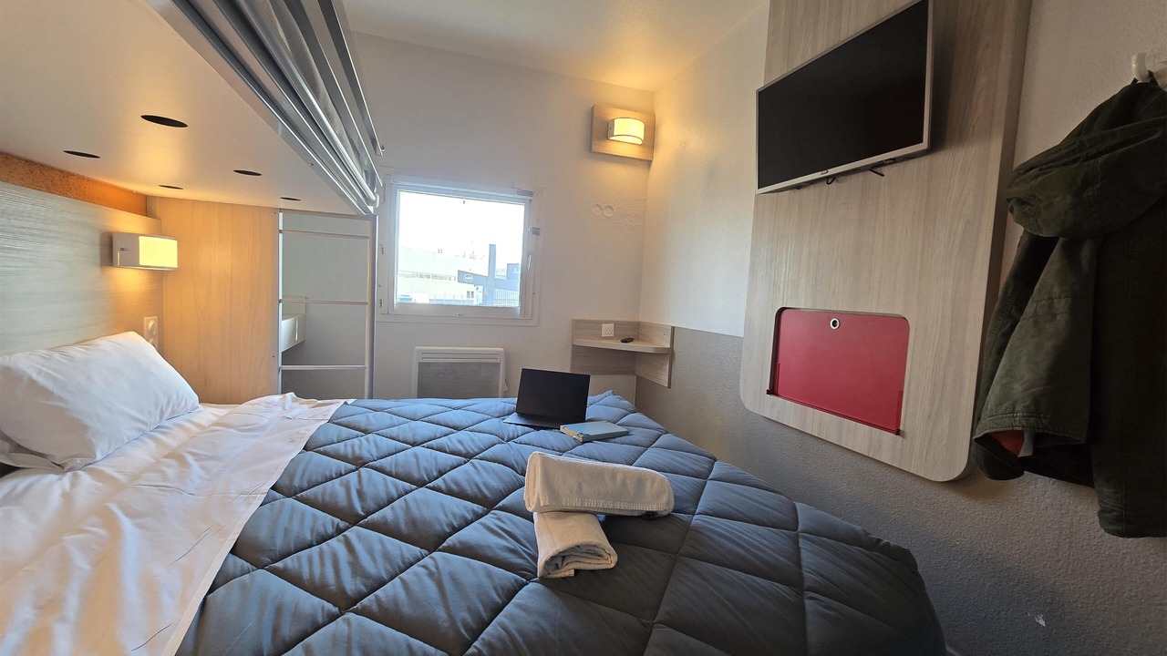 Photo of Bedroom in Saint Tronquet Business Park