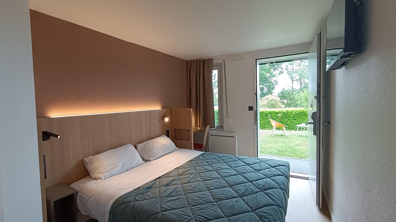Photo of Bedroom in Saint Tronquet Business Park