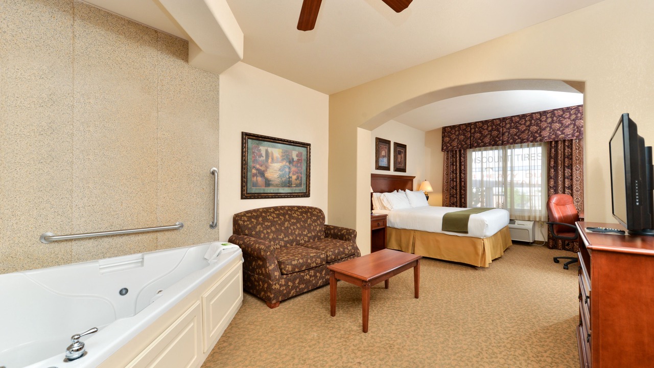 Photo of Bedroom in Mesilla Park