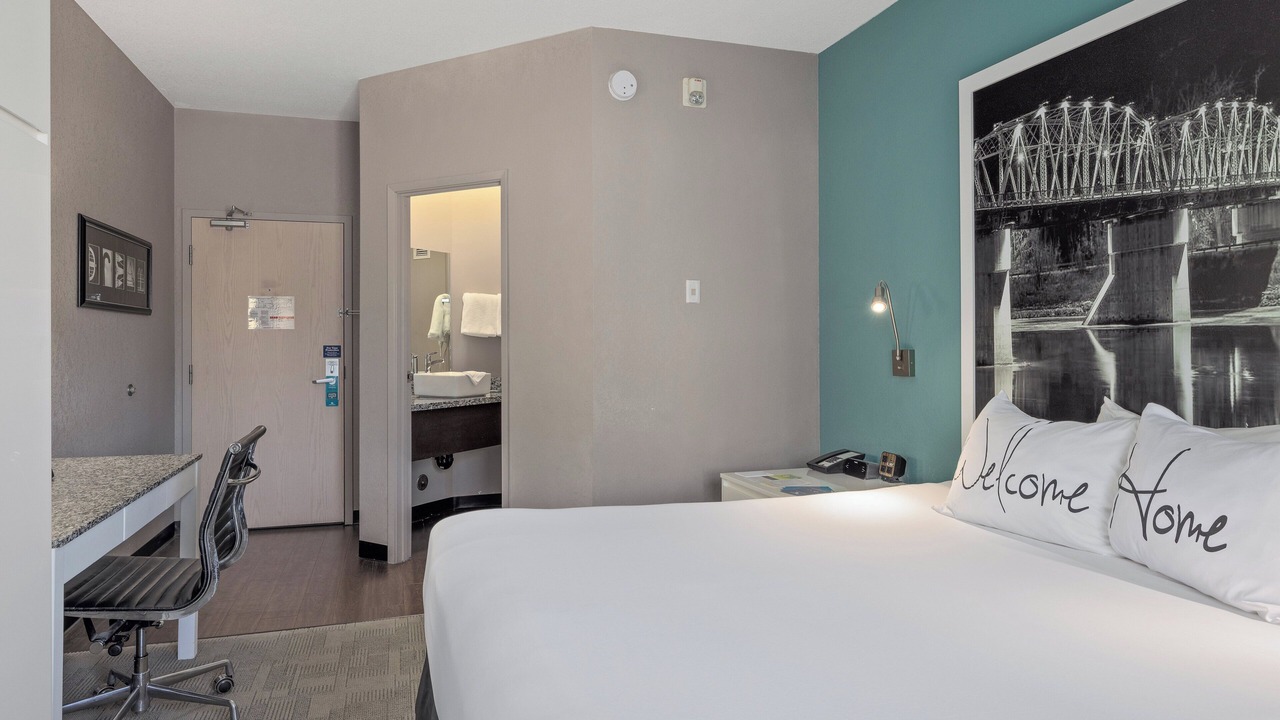 Photo of Bedroom in Medicine Hat