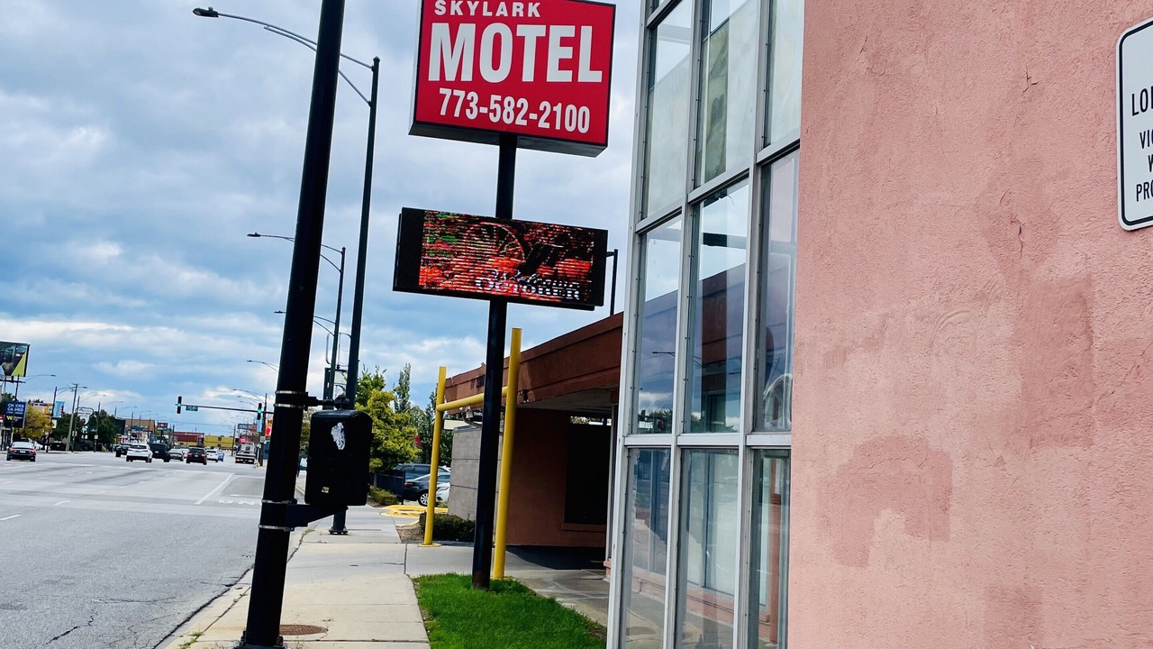 Photo of Outdoor in Garfield Ridge