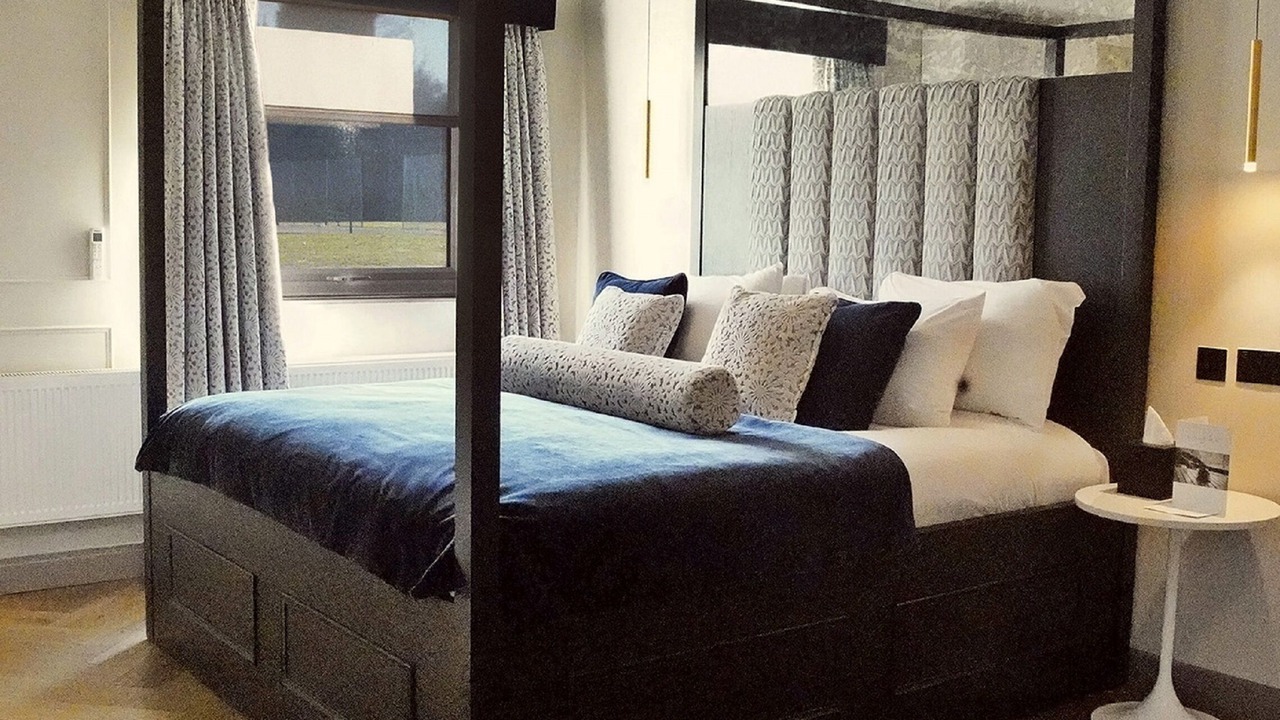 Photo of Others in Uxbridge