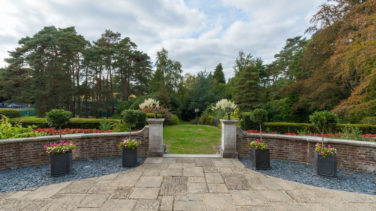 Photo of Outdoor in Woking