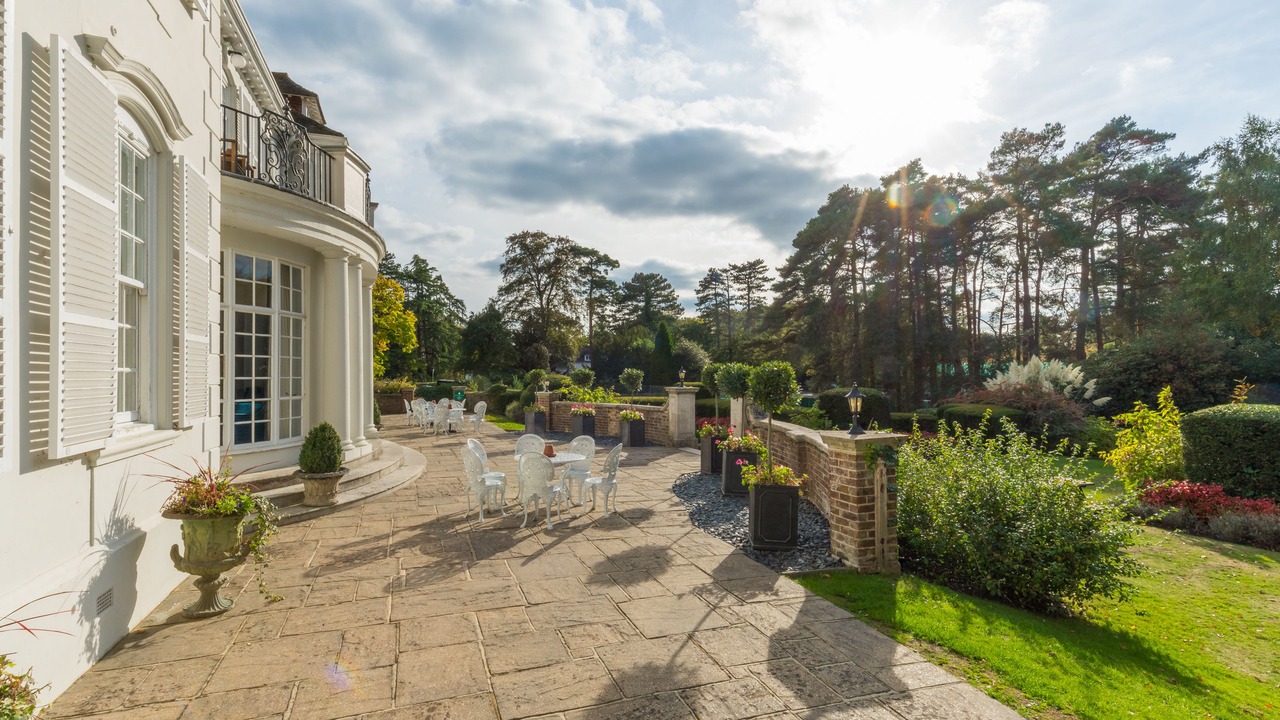 Photo of Outdoor in Woking