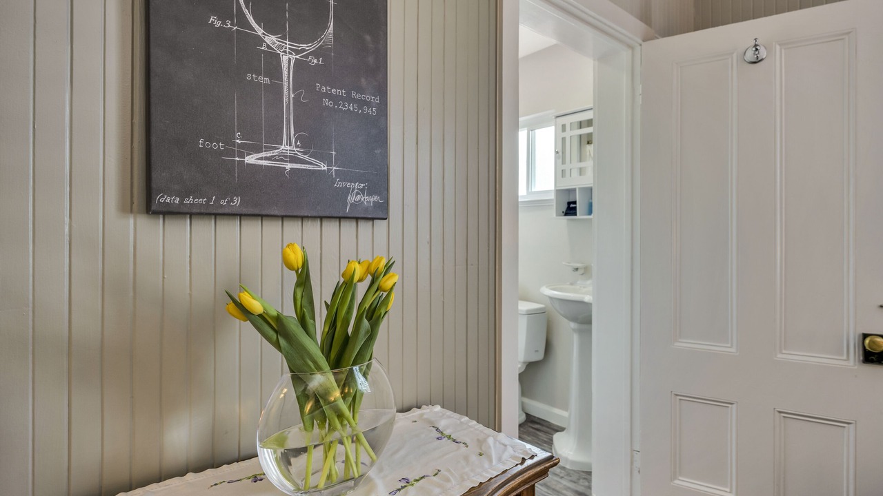 Photo of Bedroom in Calistoga