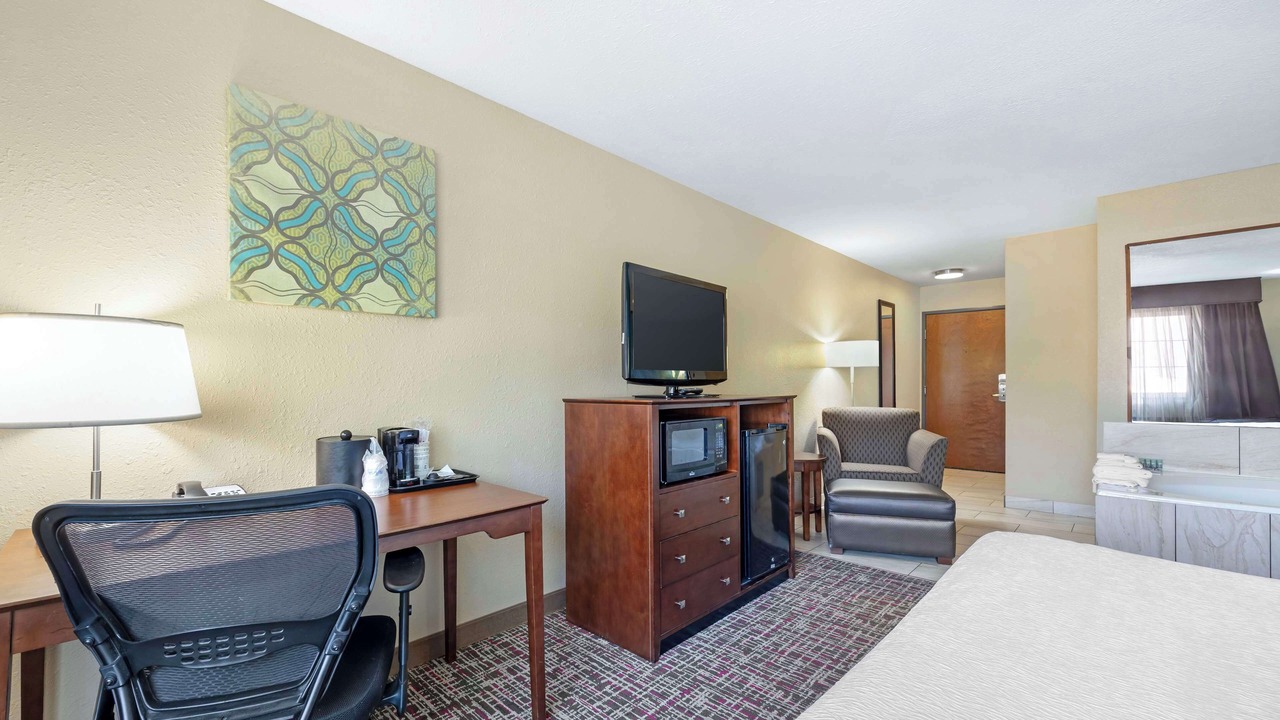 Photo of Bedroom in Central City