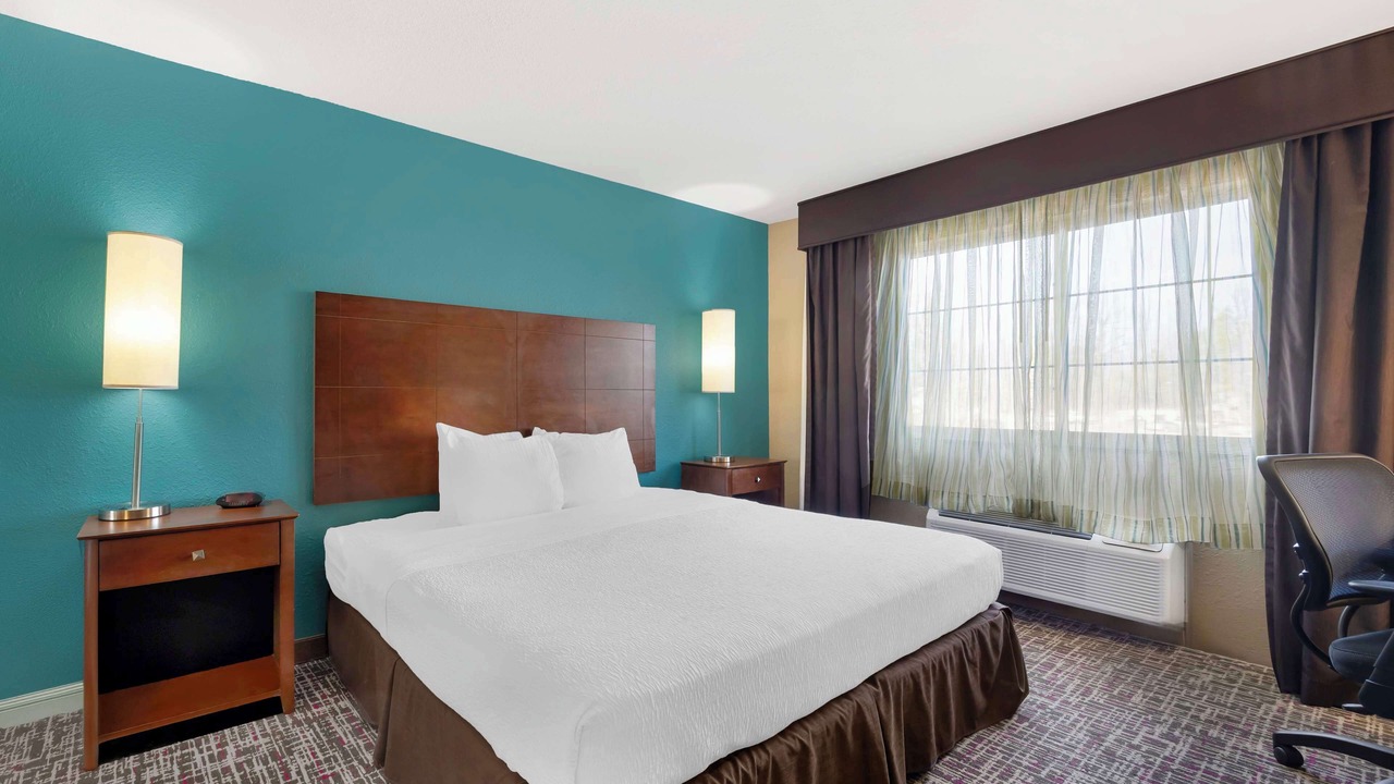 Photo of Bedroom in Central City