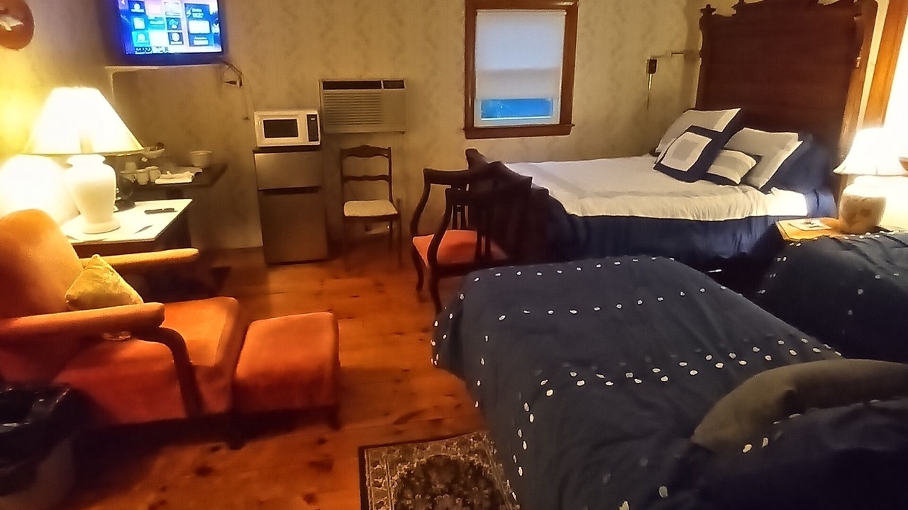 Photo of Livingroom in Hyannis