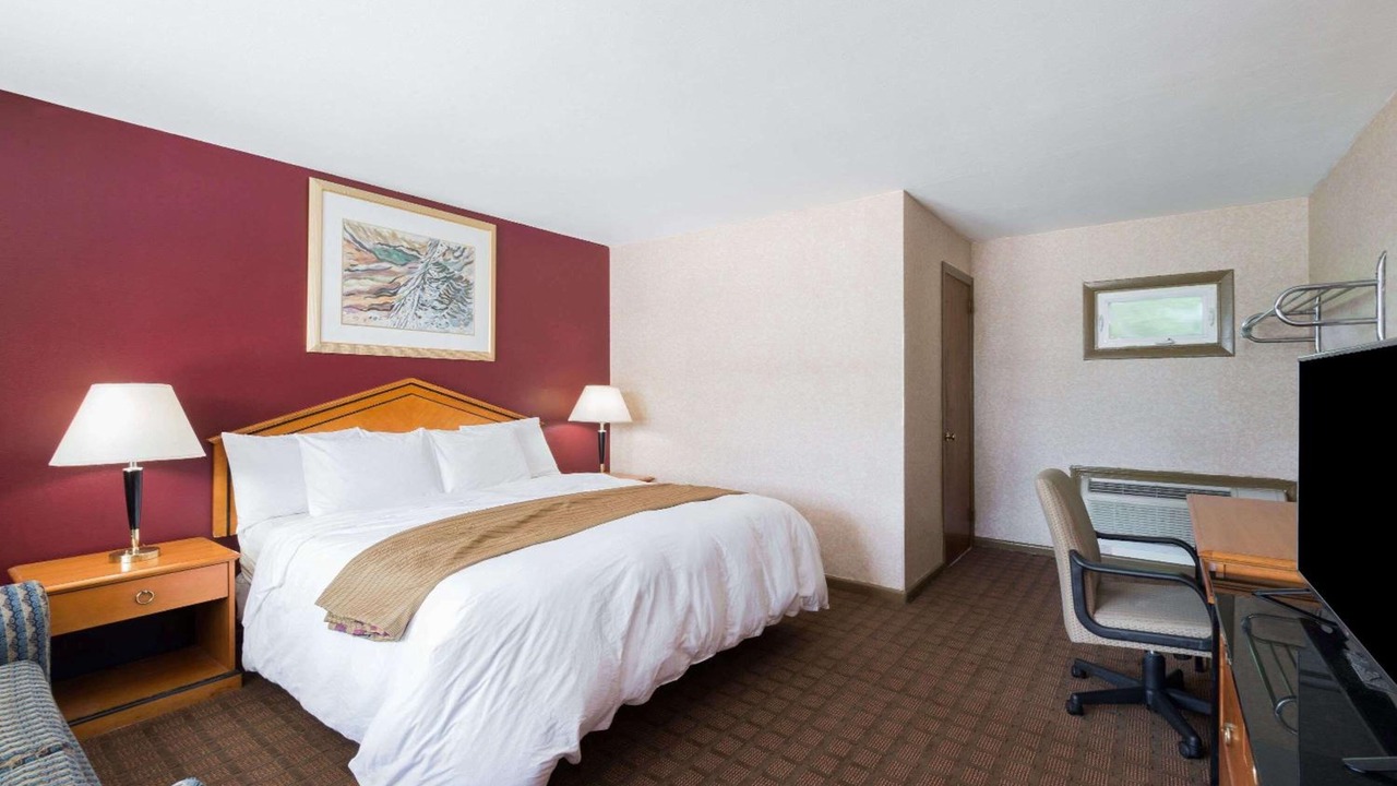 Photo of Bedroom in Central Village