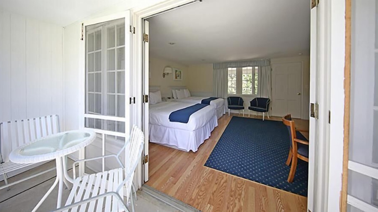 Photo of Patio Balcony in Harbor Springs