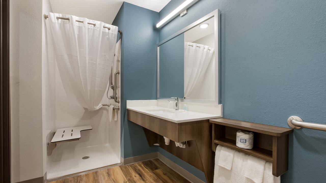 Photo of Bathroom in Huntcliff