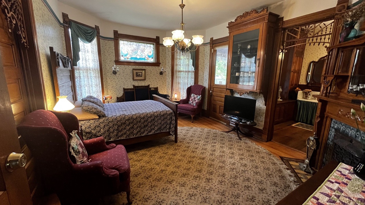 Photo of Bedroom in West Washington