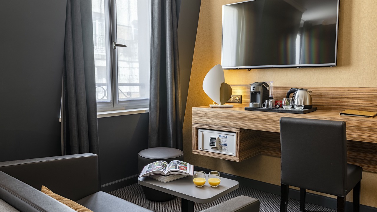 Photo of Bedroom in Clichy