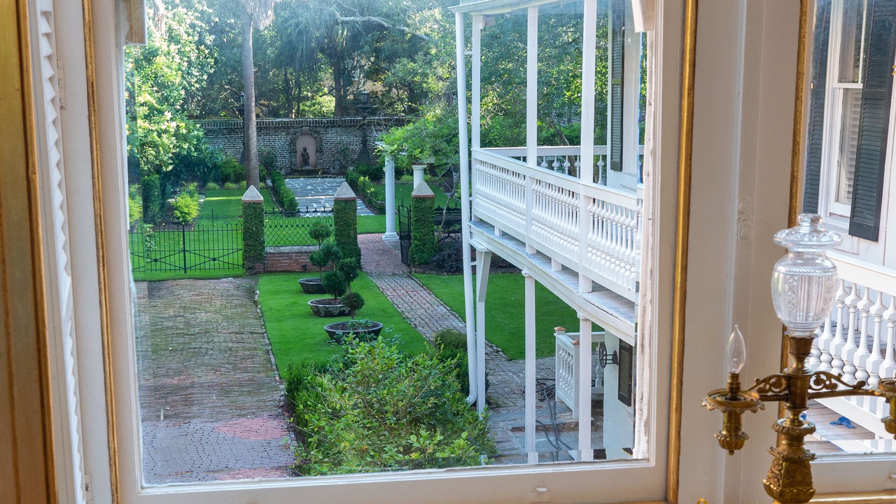 Photo of Patio Balcony in South of Broad