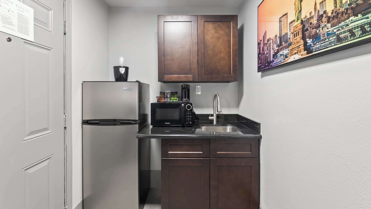 Photo of Bedroom in Western Division
