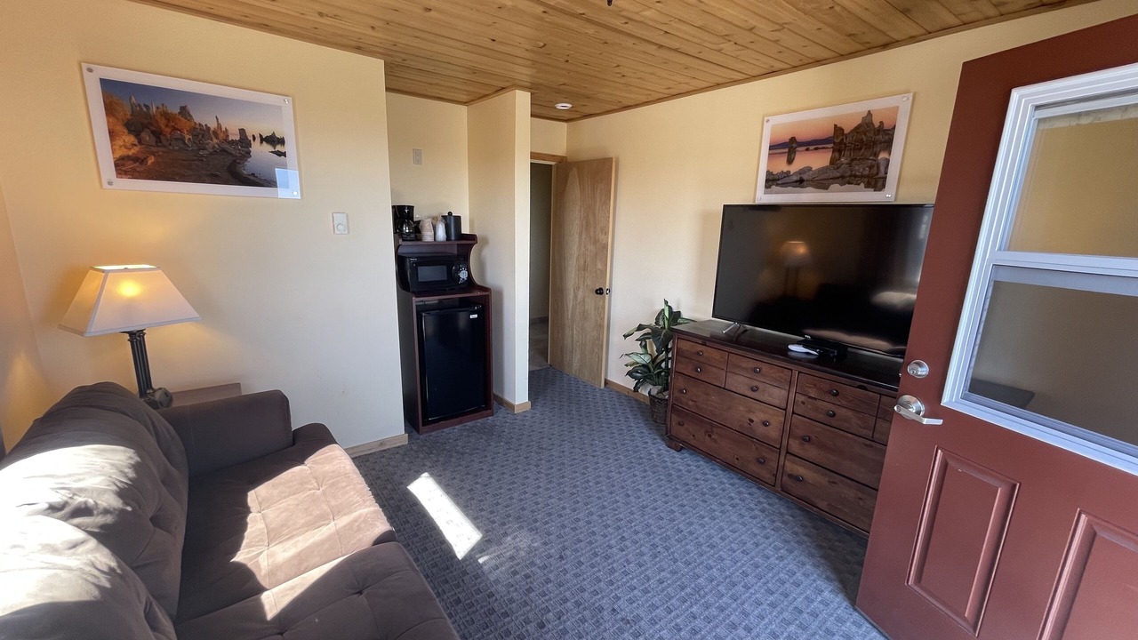 Photo of Bedroom in Lee Vining