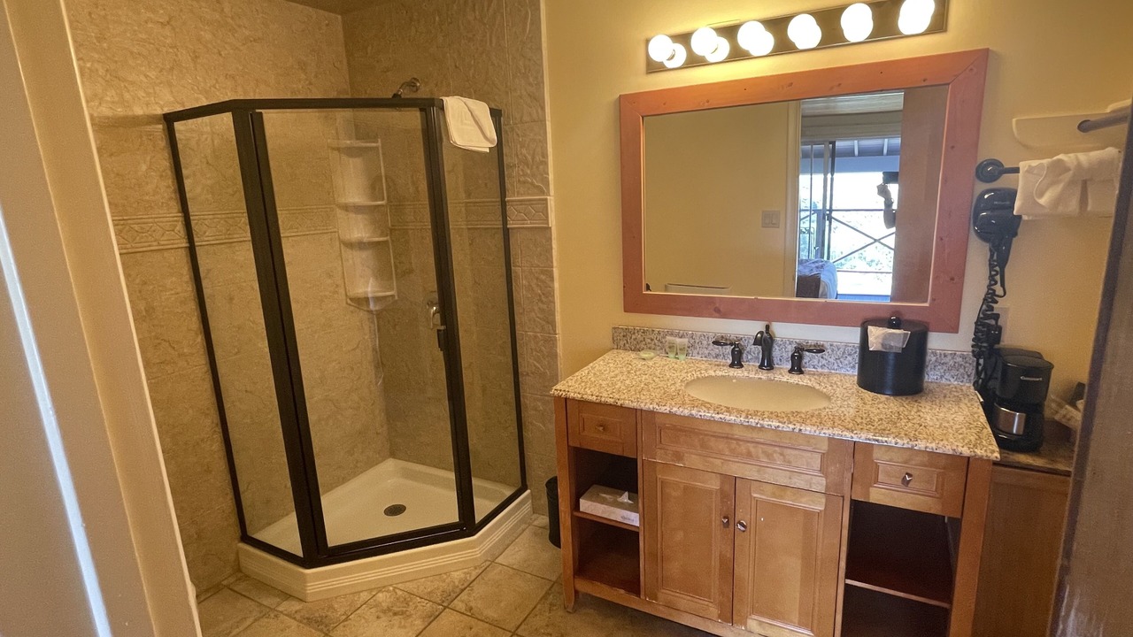 Photo of Bathroom in Lee Vining