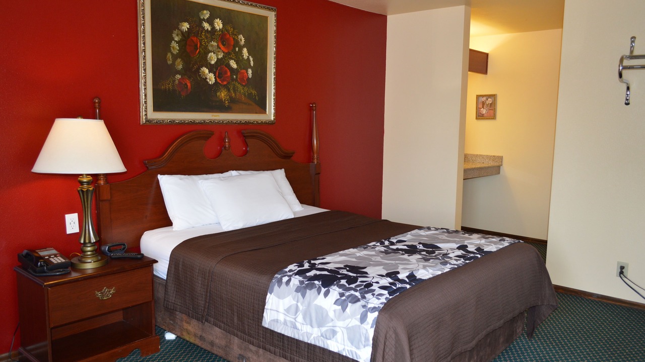 Photo of Bedroom in Junction City