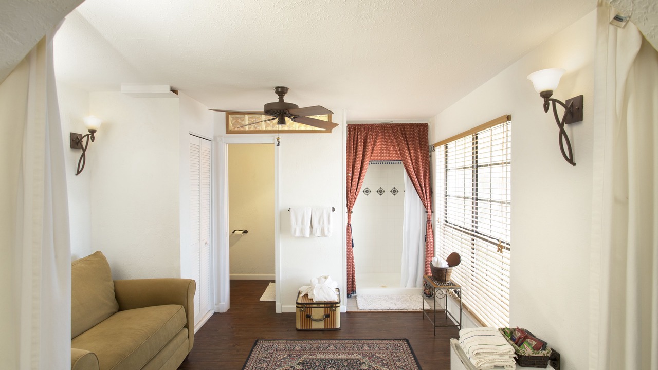 Photo of Bathroom in Canyon Lake